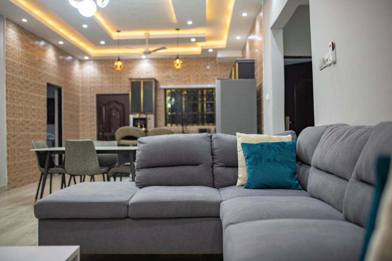 Cloud9 Luxury Apartments Accra Buitenkant foto