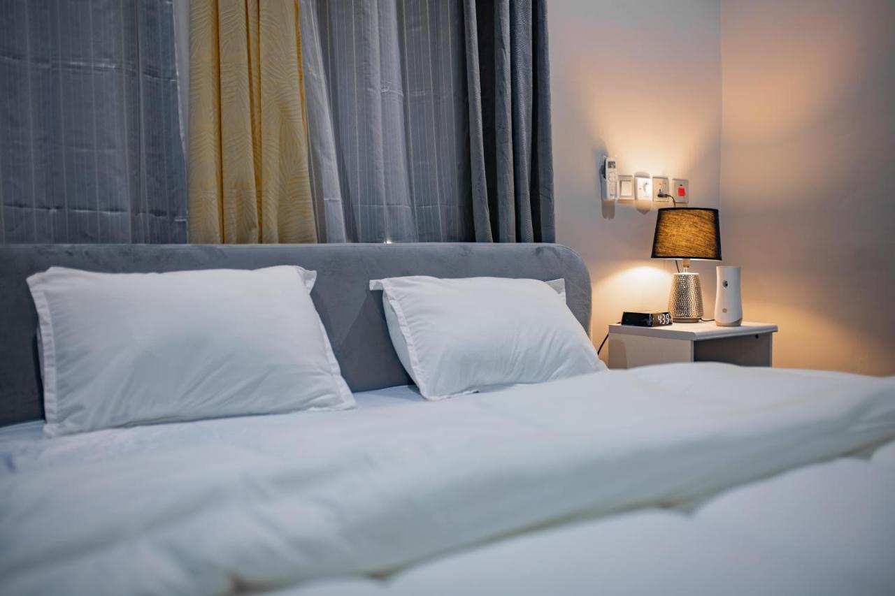 Cloud9 Luxury Apartments Accra Buitenkant foto