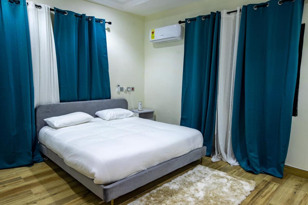 Cloud9 Luxury Apartments Accra Buitenkant foto