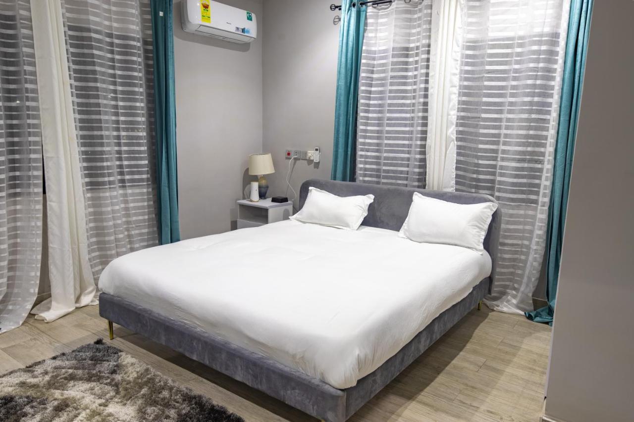 Cloud9 Luxury Apartments Accra Buitenkant foto