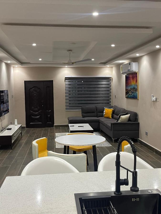 Cloud9 Luxury Apartments Accra Buitenkant foto