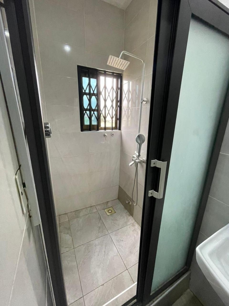 Cloud9 Luxury Apartments Accra Buitenkant foto