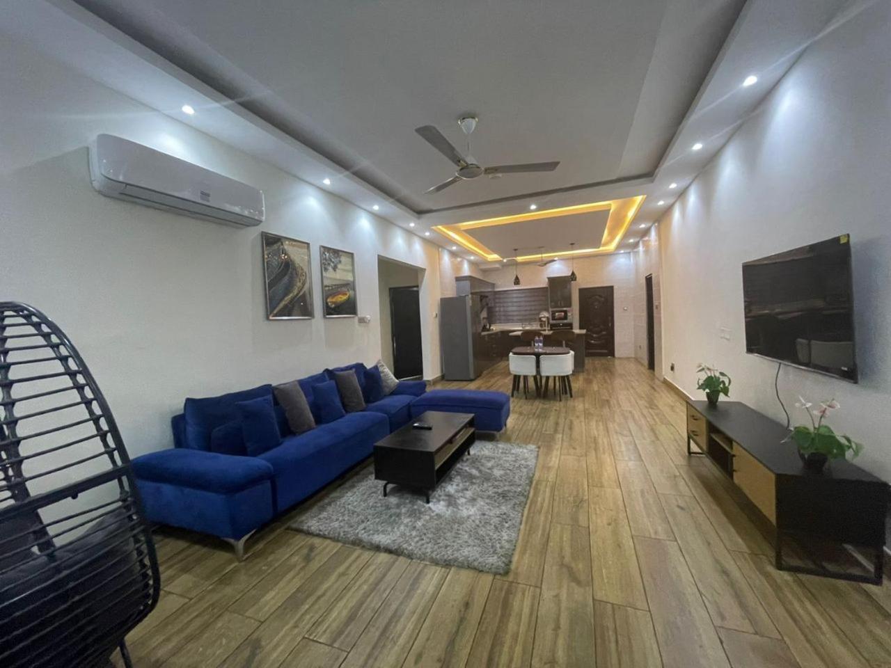 Cloud9 Luxury Apartments Accra Buitenkant foto